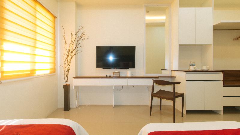Reddoorz @ Leoncia Apartelle Mandaue City image