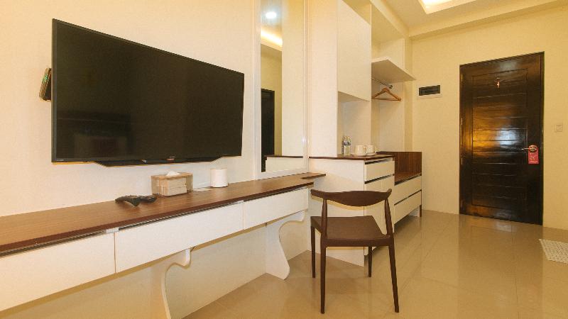 Reddoorz @ Leoncia Apartelle Mandaue City image