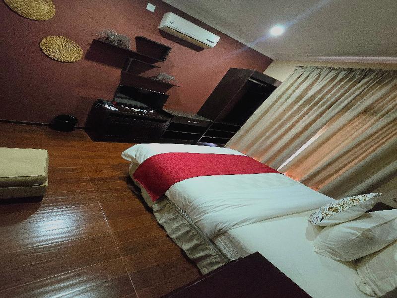 Malville Boutique Hotel image