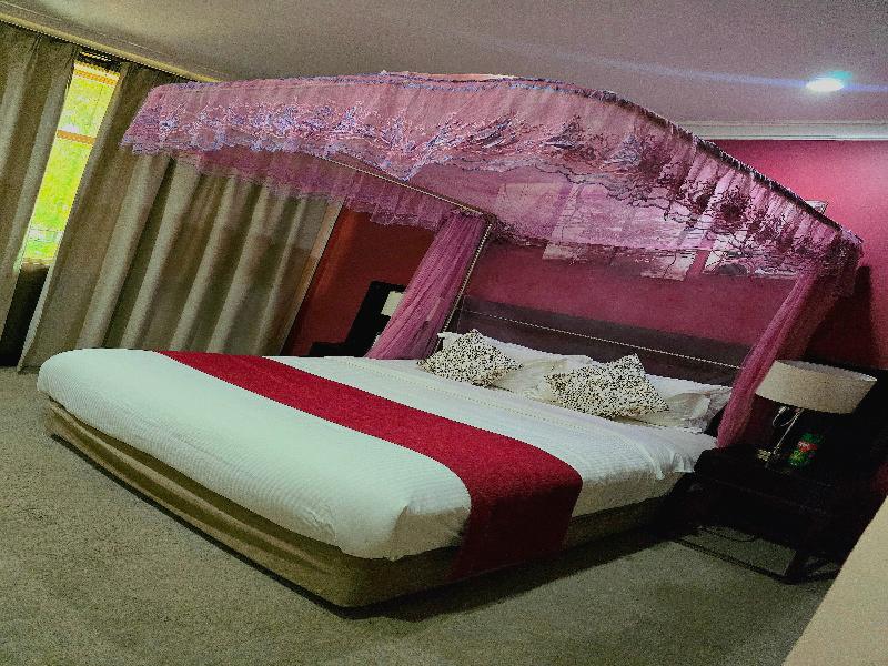 Malville Boutique Hotel image