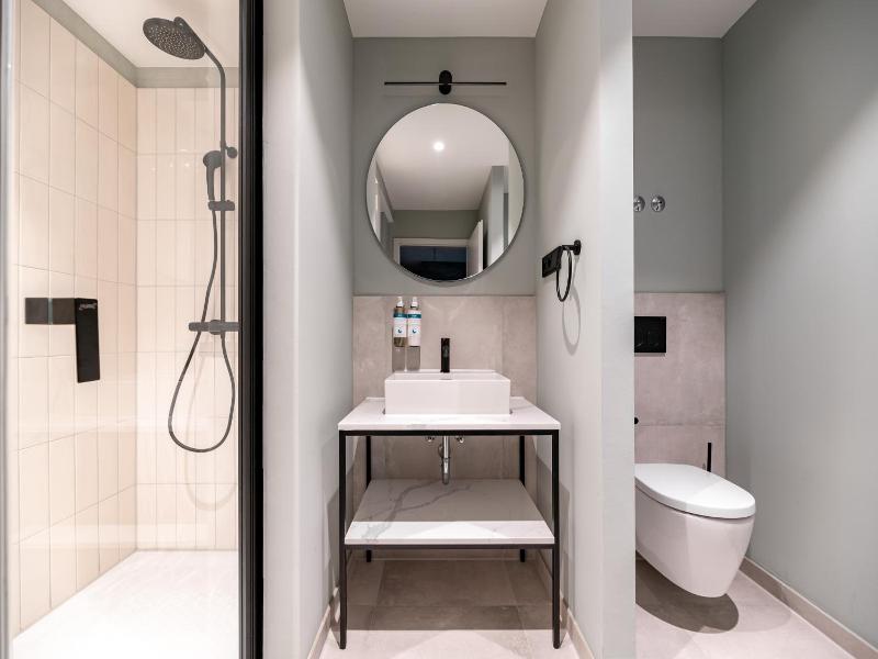 Numa | Saga Apartments image