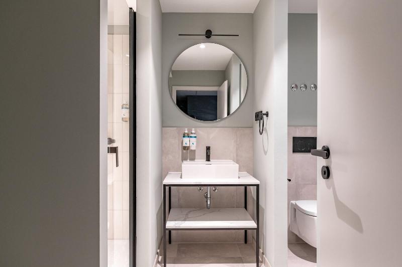 Numa | Saga Apartments image