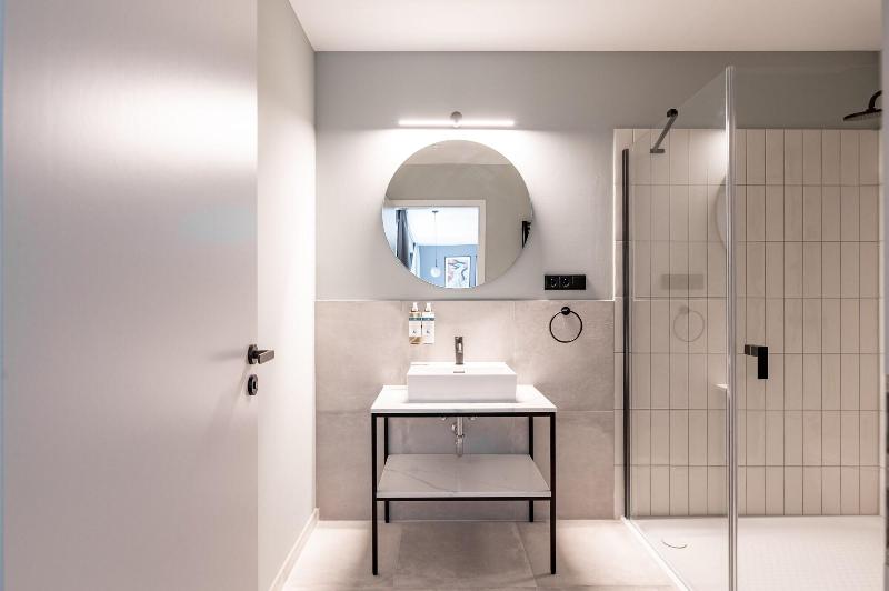 Numa | Saga Apartments image