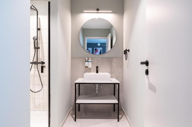 Numa | Saga Apartments image