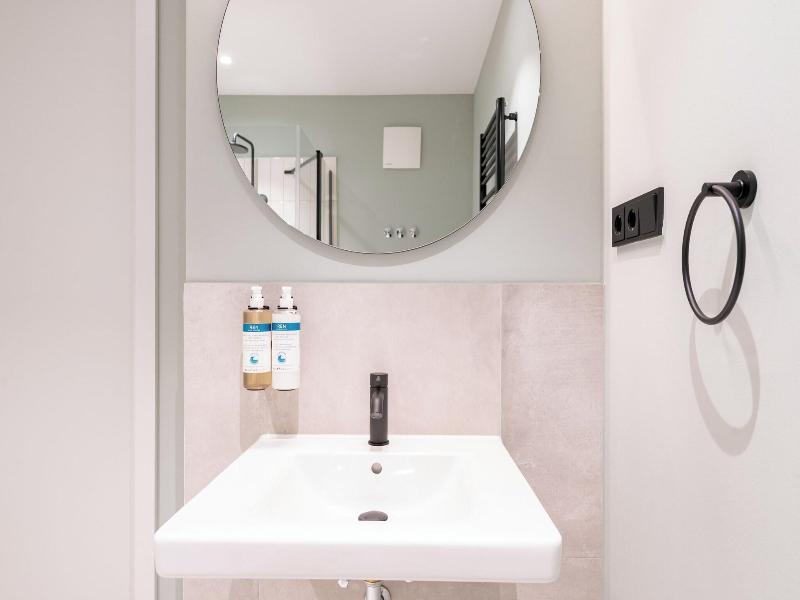 Numa | Saga Apartments image