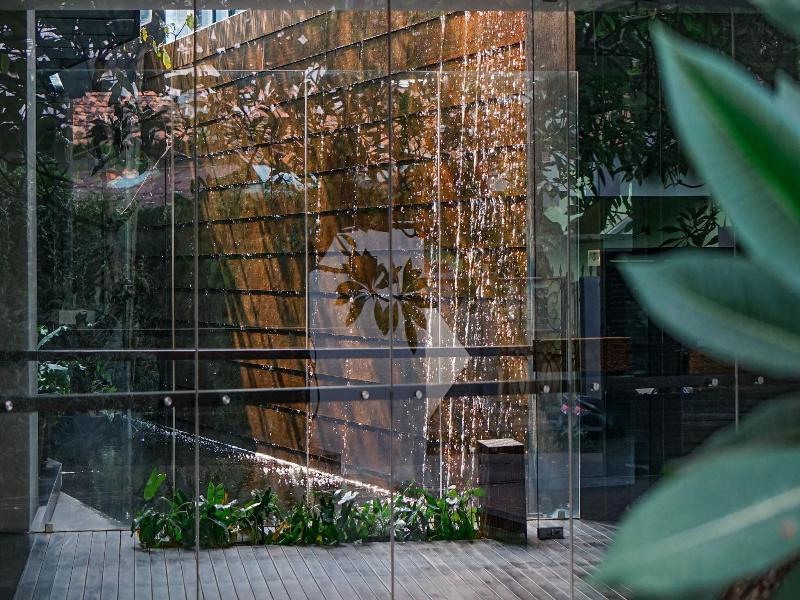 Miers Kuningan Artotel Curated image