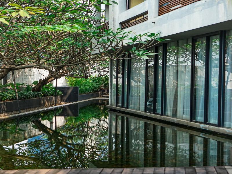 Miers Kuningan Artotel Curated image