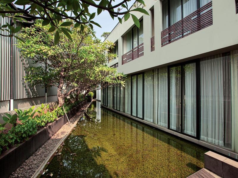 Miers Kuningan Artotel Curated image
