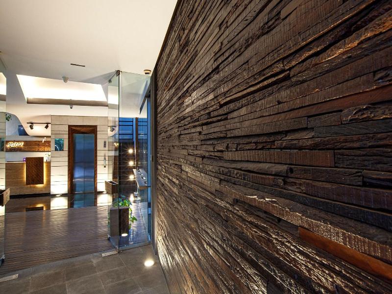 Miers Kuningan Artotel Curated image