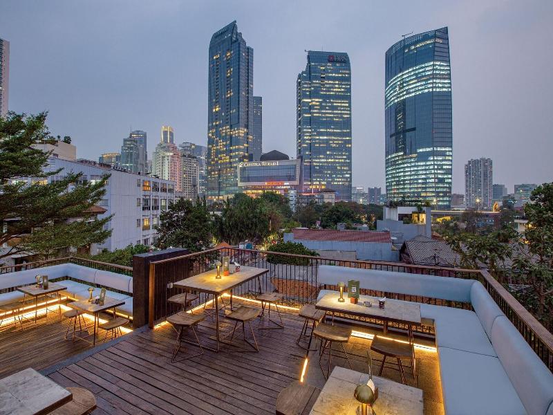 Miers Kuningan Artotel Curated image