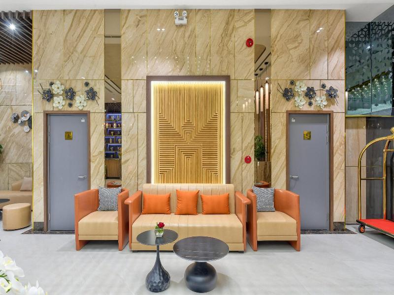Maris Hotel Nha Trang image