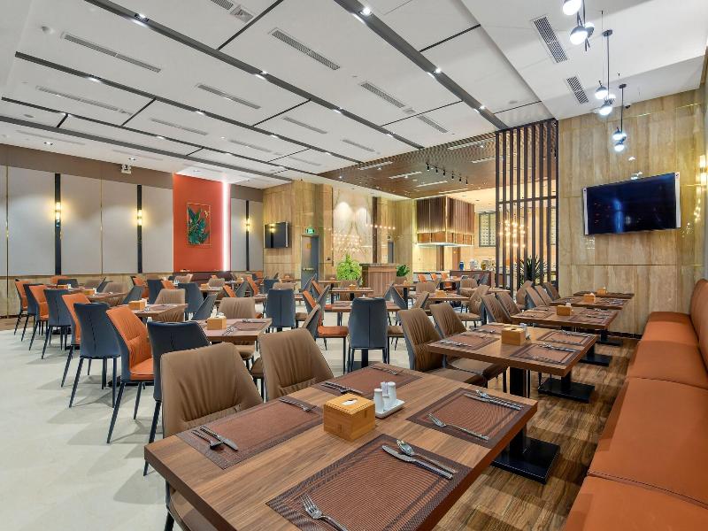 Maris Hotel Nha Trang image