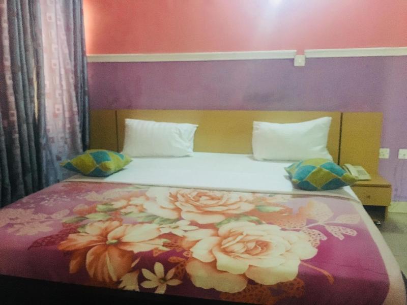 Sylva Link Hotel image