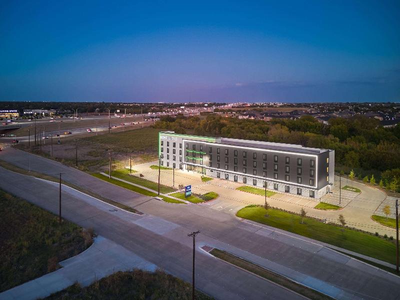 ECHO Suites Extended Stay Dallas Plano/Frisco image