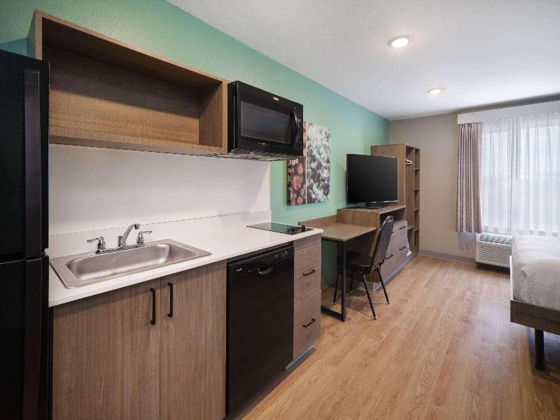 ECHO Suites Extended Stay Dallas Plano/Frisco image