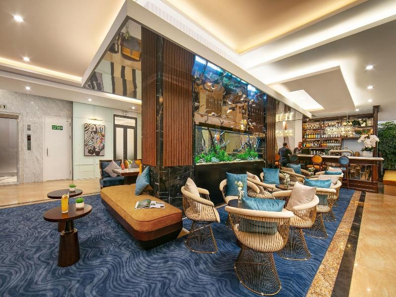 Gloud Hotel image
