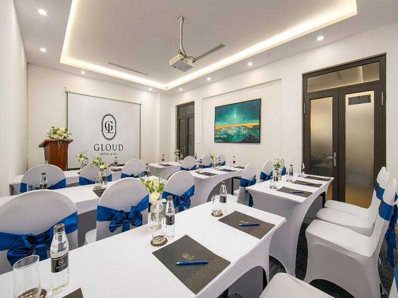 Gloud Hotel image