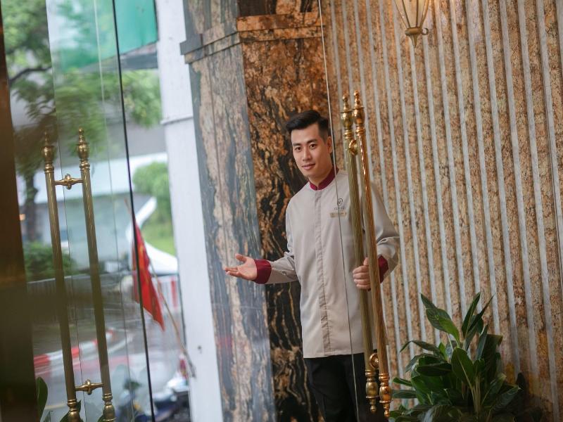 Gloud Hotel image