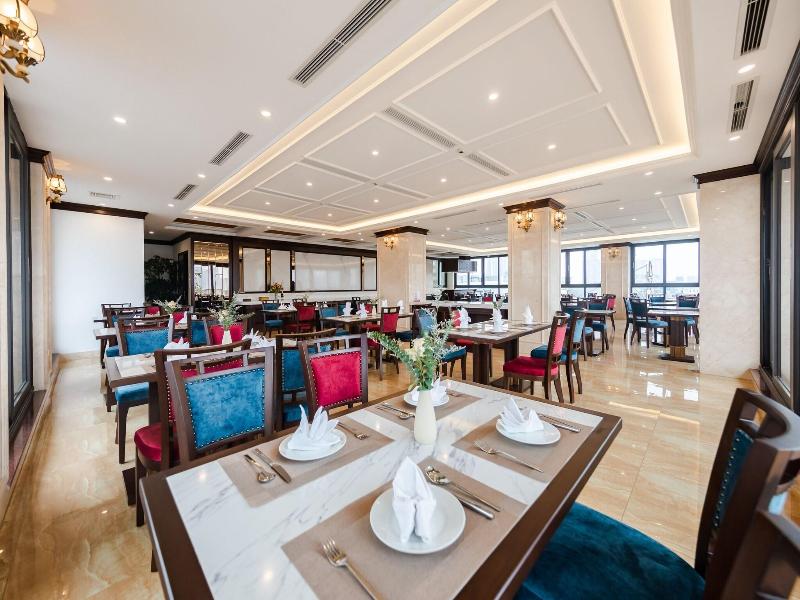 Gloud Hotel image
