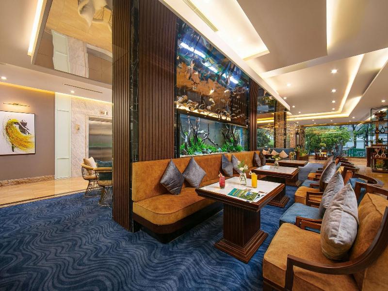 Gloud Hotel image