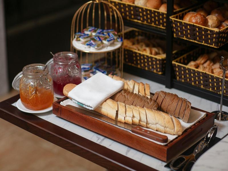 Gloud Hotel image