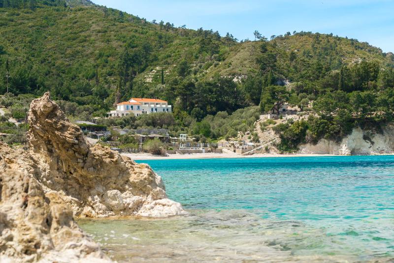 Armonia Bay Hotel image