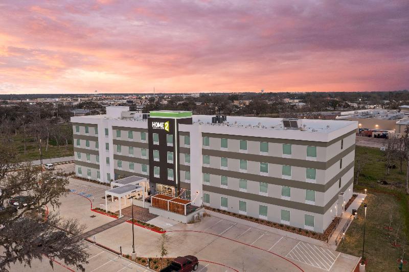 Home2 Suites By Hilton Lake Jackson image