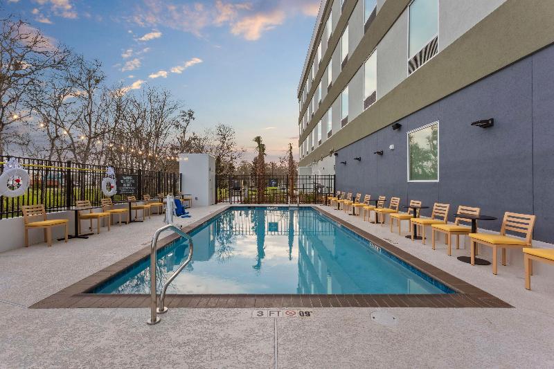 Home2 Suites By Hilton Lake Jackson image