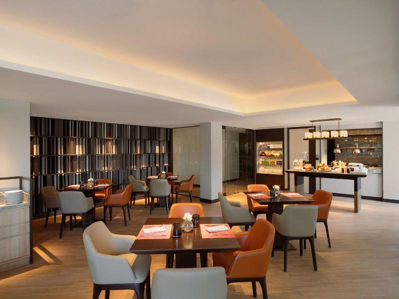 Marriott Executive Apartments Bangkok Sukhumvit 50 image