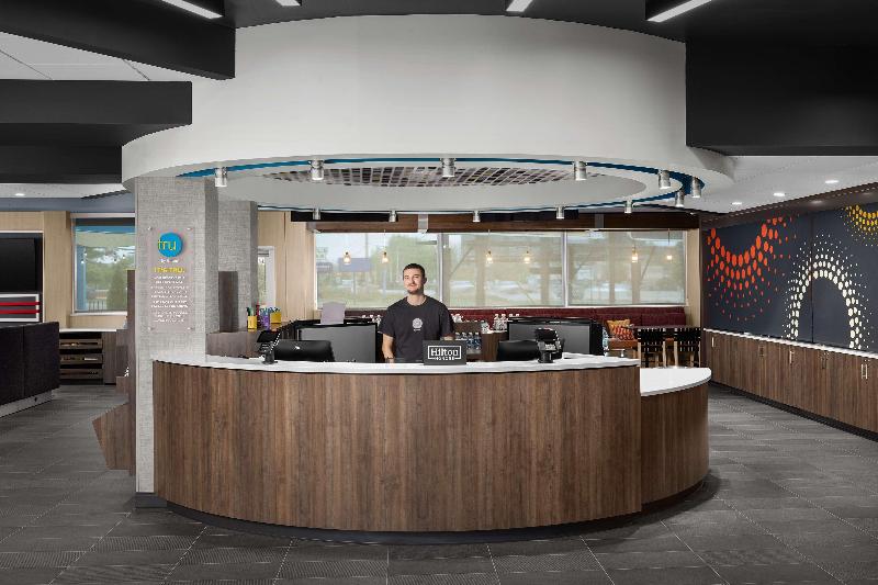 Tru By Hilton Columbus East Broad image