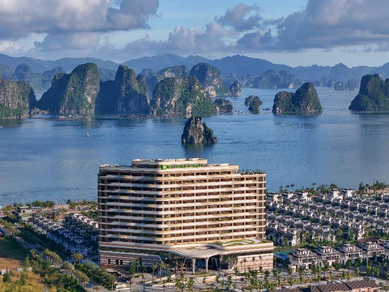 Wyndham Garden Sonasea Van Don image