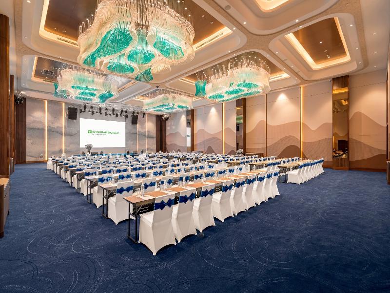 Wyndham Garden Sonasea Van Don image