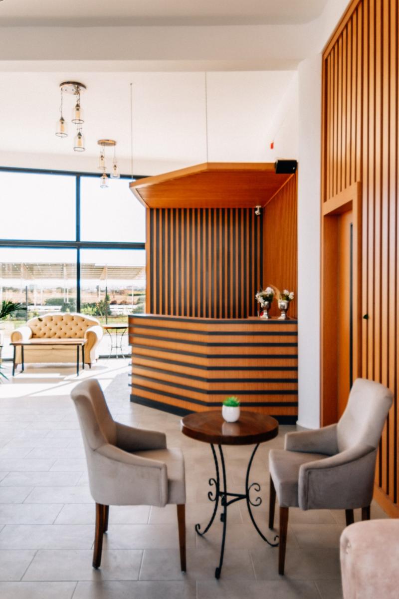 Cezars Airport Hotel image