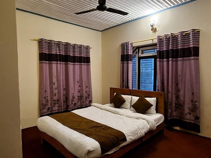 Dharma Backpackers image