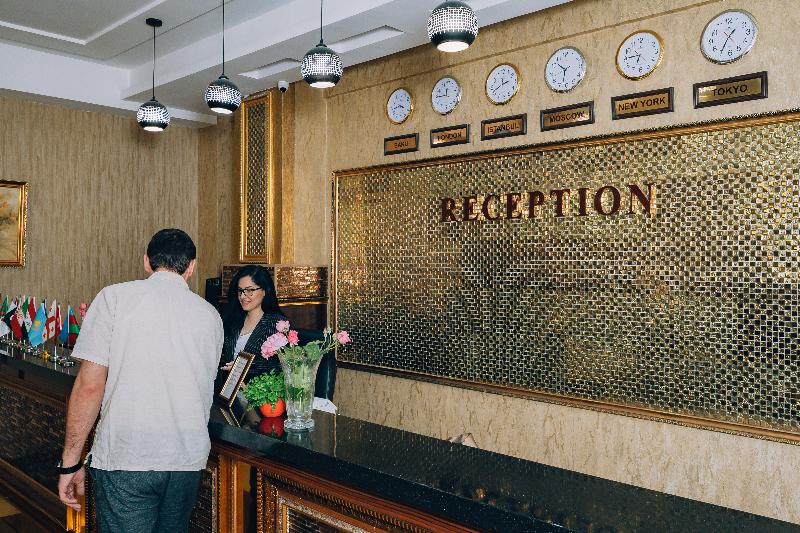 Lobby & Reception