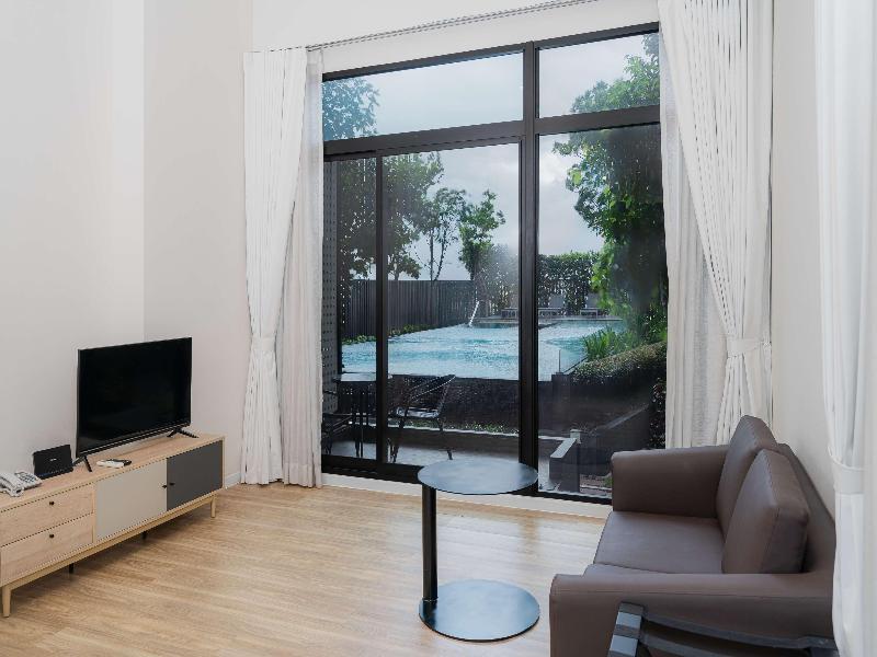 SureStay by Best Western Bangkok Ramintra image
