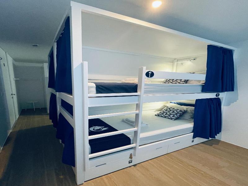 Patenope Hostel And Suites image
