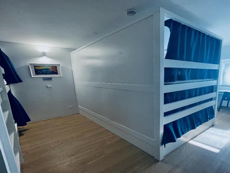 Patenope Hostel And Suites image