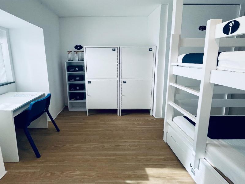 Patenope Hostel And Suites image