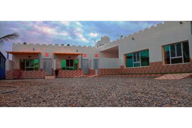 Super Oyo 150 Reef Al Khaleej Resort image