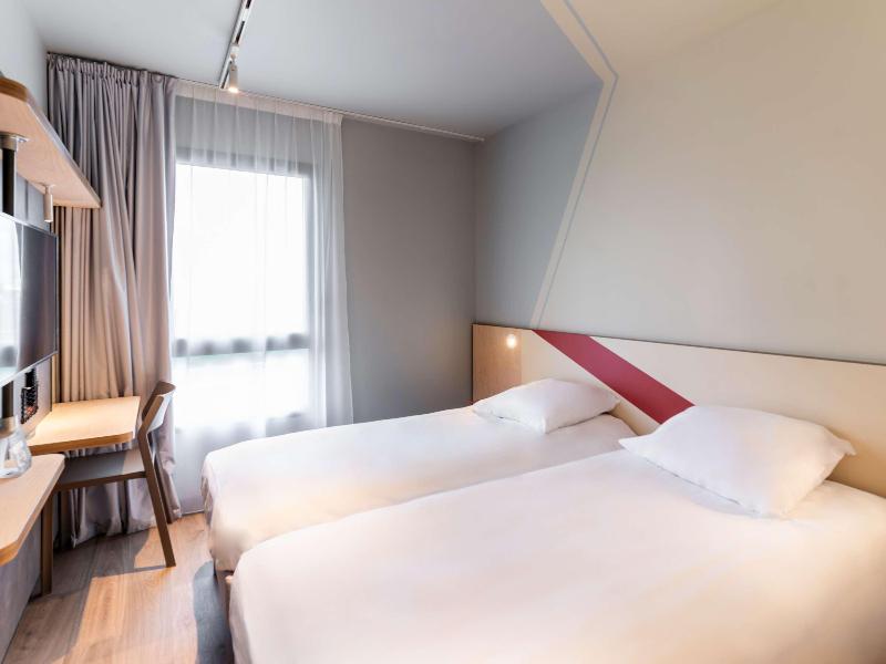 Ibis Budget Morlaix image