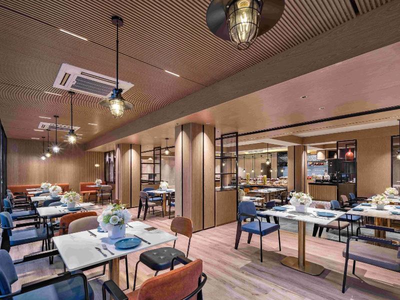Novotel Nantong Center image