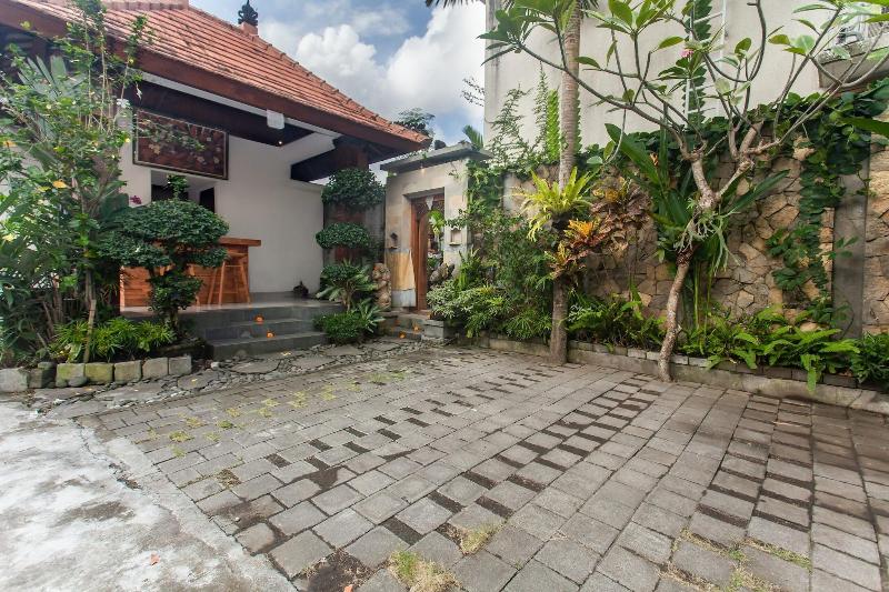 Ning Villa Ubud By Pramana Villas image