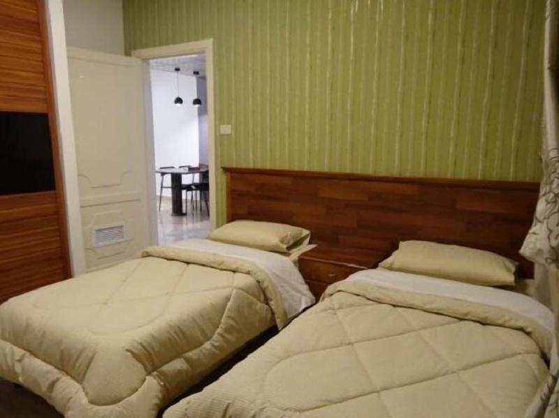 Golden Palace Hotel Apartments image