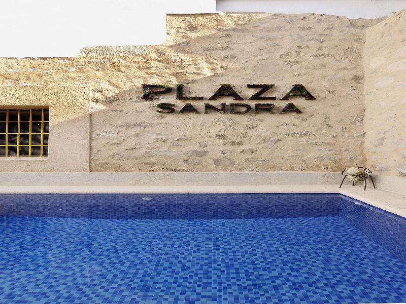 Plaza Sandra image