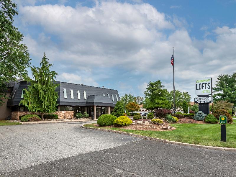 Amwell Suites Somerset Bridgewater image