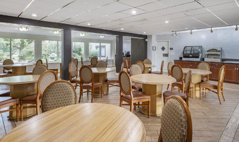 Amwell Suites Somerset Bridgewater image
