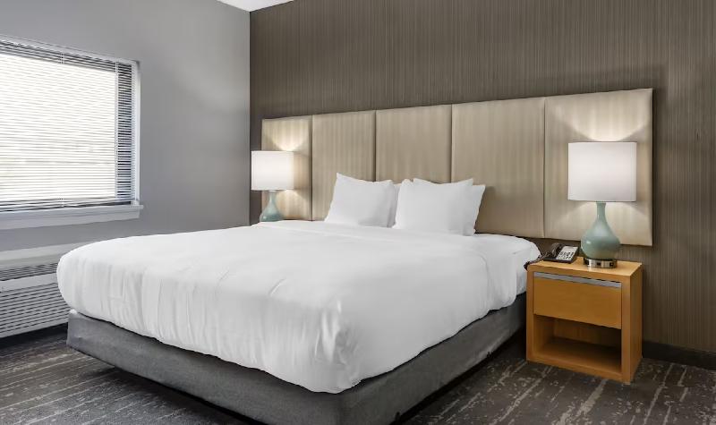 Amwell Suites Somerset Bridgewater image