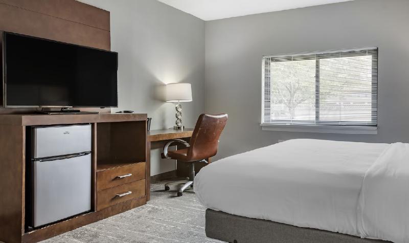 Amwell Suites Somerset Bridgewater image