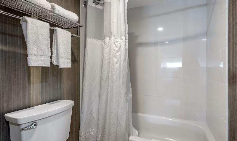 Amwell Suites Somerset Bridgewater image